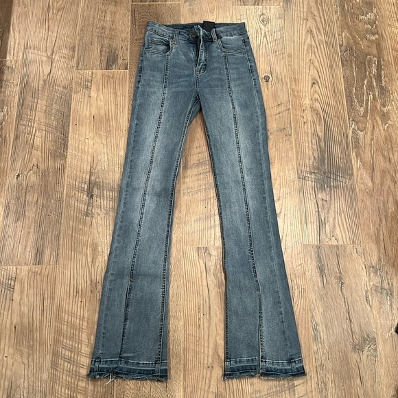 Funky Soul Woman’s Flare Jeans Size 25 - Picture 1 of 8
